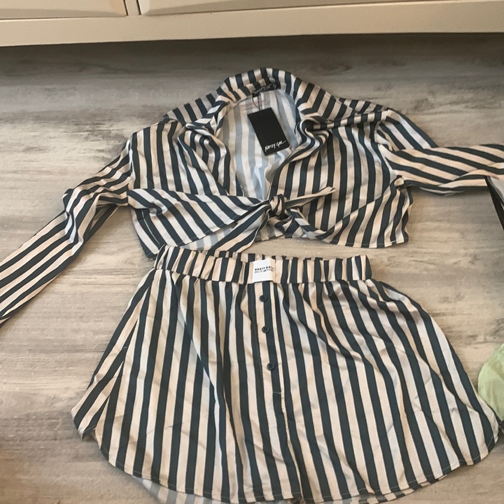Nasty Gal Premium Satin Stripe Tie Front Boxer Pajama Set size US 6 NEW